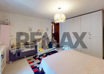Camera / camera da letto - Three-room apartment via piano
 
124, Beverino - photo 6