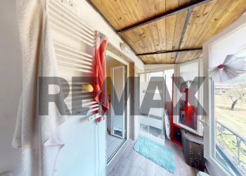 Hall / corridoio - Three-room apartment via piano
 
124, Beverino - photo 8