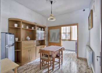 Sala Pranzo - Soggiorno - Quadrilocale Via Roma
40, Castel Focognano - foto 1