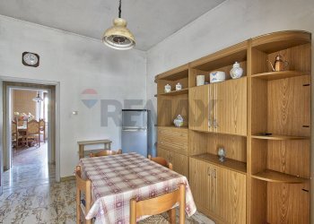 Sala Pranzo - Soggiorno - Quadrilocale Via Roma
40, Castel Focognano - foto 2