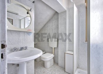 Bagno - Quadrilocale Via Roma
40, Castel Focognano - foto 9