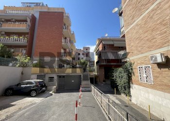 Edificio all\'aperto - Trilocale via Vibio Mariano
21, Roma - foto 36