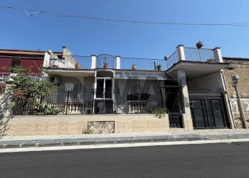 Casa all\'aperto - Villa Via Rossini
 
2, Crispano - photo 1