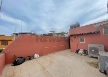 Terrazza - Casa indipendente Viale R. Settimo/ Viale A. Moro
 
93/182, Pachino - foto 4