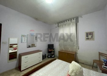 Camera / camera da letto - Casa indipendente Viale R. Settimo/ Viale A. Moro
 
93/182, Pachino - foto 19
