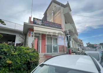 Edificio all\'aperto - Casa indipendente Viale R. Settimo/ Viale A. Moro
 
93/182, Pachino - foto 26
