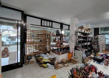negozio interno - Commercial Activity Via Broseta
47-49, Bergamo - photo 11