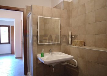 Bagno - Four-room apartment via delle alpi
 
3, Giaveno - photo 11