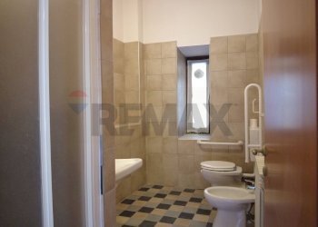 Bagno - Four-room apartment via delle alpi
 
3, Giaveno - photo 12