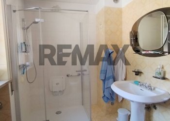 Bagno - Independent house Via Sartena
42, Santa Giustina - photo 16