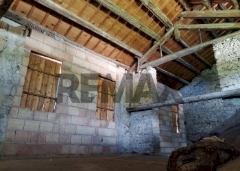 Scale - Independent house Via Sartena
42, Santa Giustina - photo 39