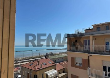 Edificio all\'aperto - Quadrilocale Via Fratti
 
6, Falconara Marittima - foto 7