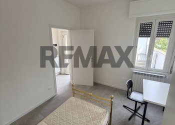 Camera / camera da letto - Three-room apartment via Milazzo
89, Pavia - photo 7