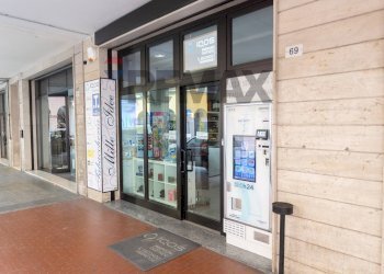 Ricezione / Lobby - Commercial Activity Via Garibaldi
69, San Secondo Parmense - photo 30