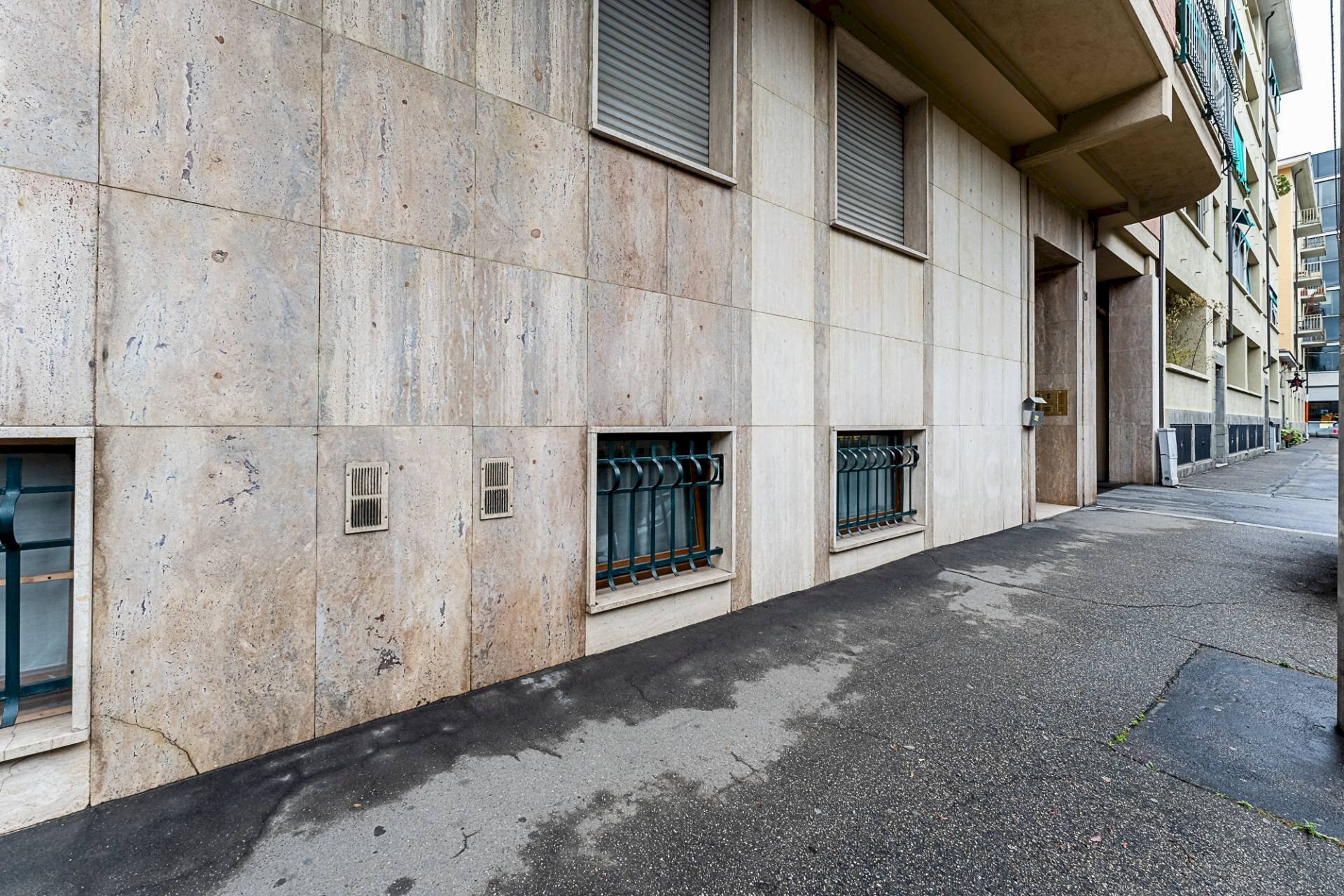 Facciata - Magazzino Via Luigi Pagliani
19, Torino - foto 2