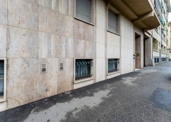 Facciata - Magazzino Via Luigi Pagliani
19, Torino - foto 2