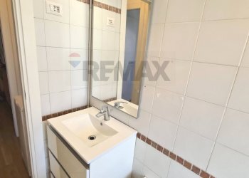 Bagno - Bilocale Via Padre Luigi Monti
 
15, Milano - foto 12