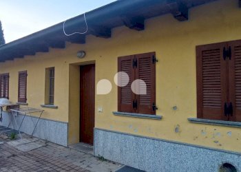 Foto 5 - Three-room apartment VIA CAVOUR
 
28, Livraga - photo 5