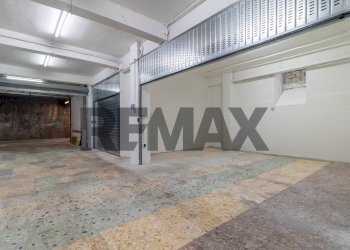 Parcheggio - Box via Gabelli
 
4, Guidonia Montecelio - photo 6