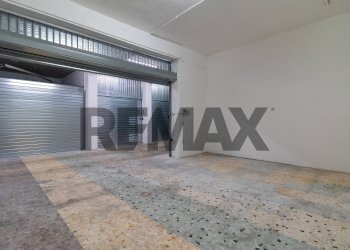 Stanza vuota - Box via Gabelli
 
4, Guidonia Montecelio - photo 9