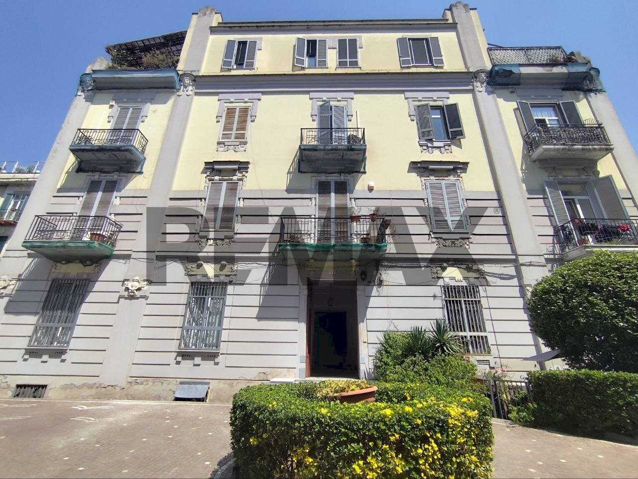 Edificio all\'aperto - Monolocale Via Francesco Solimena
 
80, Napoli - foto 1