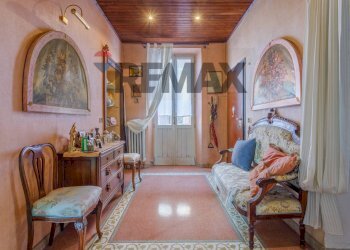 Soggiorno - Three-room apartment strada argini sud
 
27, Montechiarugolo - photo 1