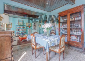 Sala da pranzo - Three-room apartment strada argini sud
 
27, Montechiarugolo - photo 12