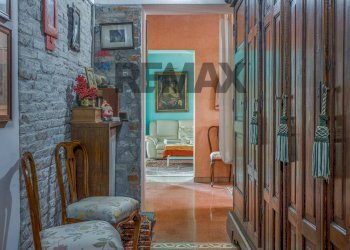 Hall / corridoio - Three-room apartment strada argini sud
 
27, Montechiarugolo - photo 16