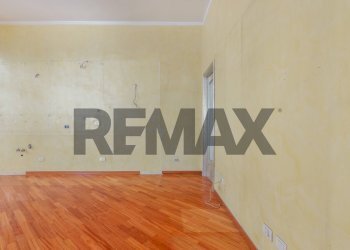 Stanza vuota - Bilocale Strada Giuseppe Garibaldi
 
61, Parma - foto 2