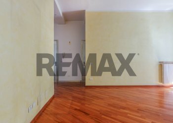Stanza vuota - Bilocale Strada Giuseppe Garibaldi
 
61, Parma - foto 7