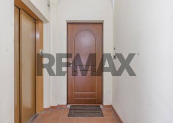 Hall / corridoio - Bilocale Strada Giuseppe Garibaldi
 
61, Parma - foto 27