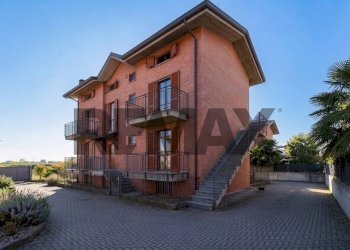 Edificio all\'aperto - Casa semi indipendente VIA EDISON
 
16, Lonate Ceppino - foto 3