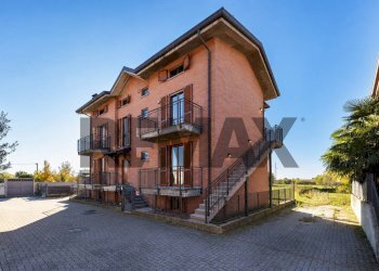 Edificio all\'aperto - Casa semi indipendente VIA EDISON
 
16, Lonate Ceppino - foto 3