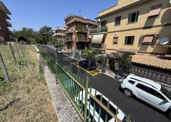 Edificio all\'aperto - Terreno edificabile Via Avola
57, Roma - foto 1