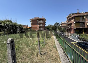 Edificio all\'aperto - Terreno edificabile Via Avola
57, Roma - foto 2