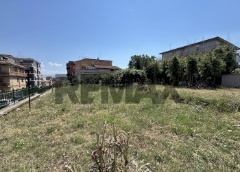 Giardino - Terreno edificabile Via Avola
57, Roma - foto 4
