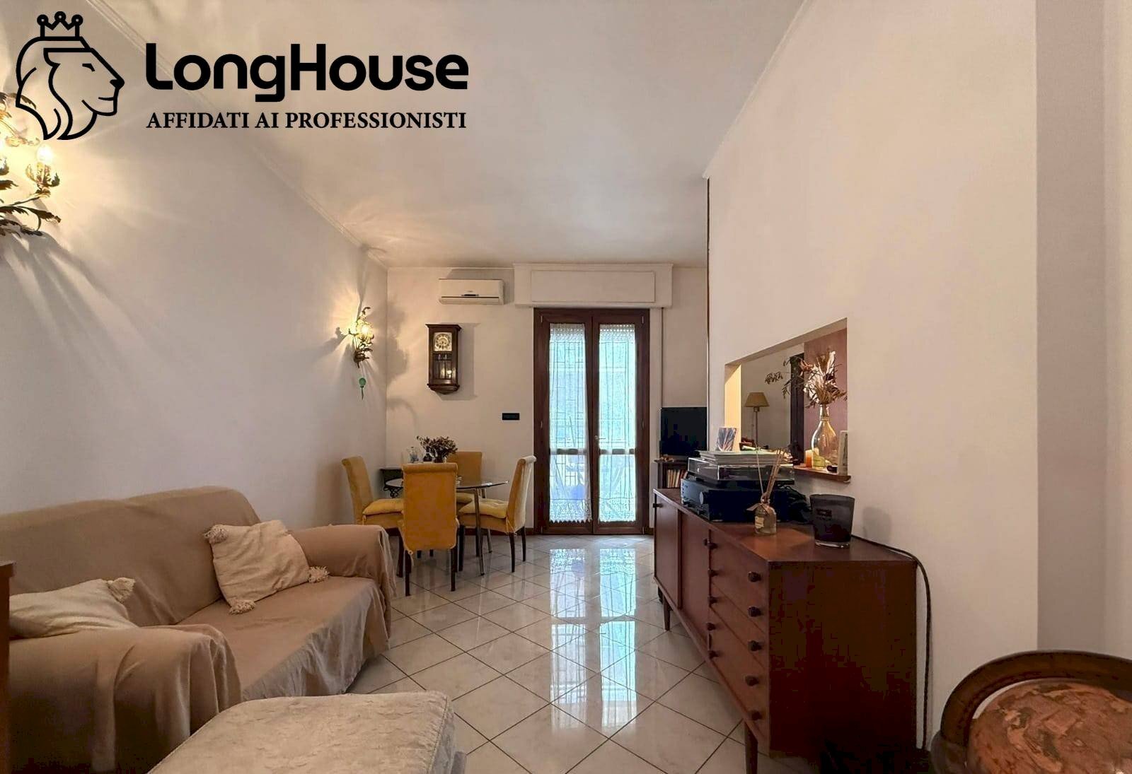 Foto 1 - Three-room apartment piazza quinto curzio
 
15, Roma - photo 1