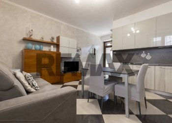 Sala da pranzo - Semi-detached Villa via Padre Daniele
 
27, Samarate - photo 5