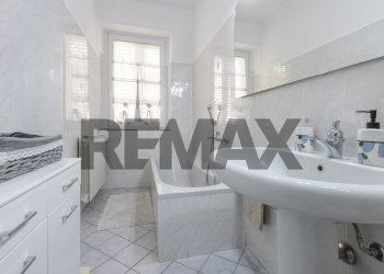 Bagno - Semi-detached Villa via Padre Daniele
 
27, Samarate - photo 21