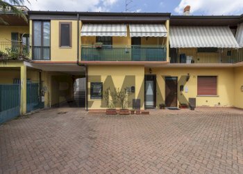 Edificio all\'aperto - Semi-detached Villa via Padre Daniele
 
27, Samarate - photo 23