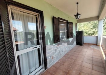 Terrazza - Four-room apartment Via La grande quercia nuova
 
14, Vinchiaturo - photo 2