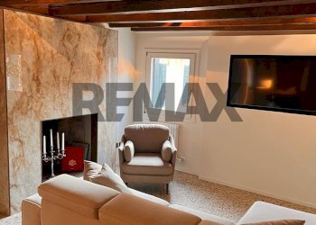 Soggiorno - Three-room apartment Ruga San Polo - Vecchia San Giovanni
 
100, Venezia - photo 1