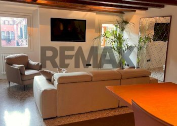 Soggiorno - Three-room apartment Ruga San Polo - Vecchia San Giovanni
 
100, Venezia - photo 2
