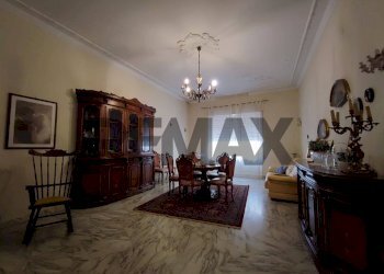 Sala da pranzo - Casa indipendente via Michelangelo D'Alessandro
 
2, Triggiano - foto 10