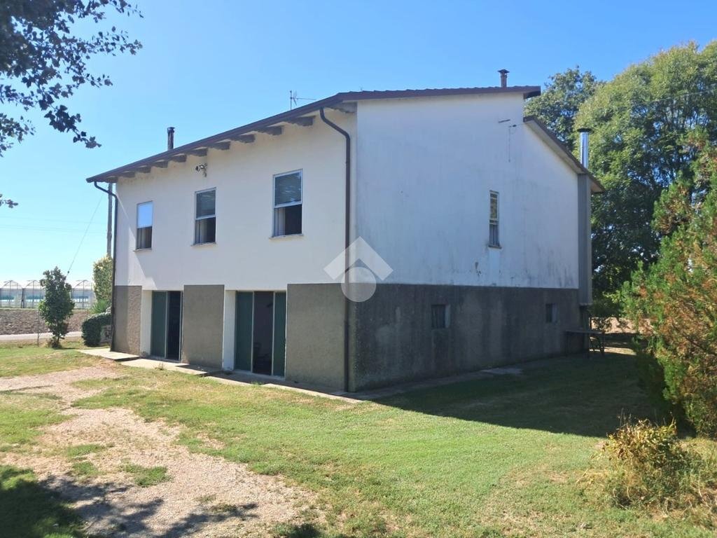 Villa Via ladello, Imola - photo 3