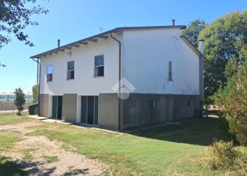 Villa Via ladello, Imola - photo 3