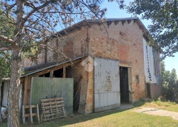 Villa Via ladello, Imola - photo 18