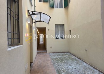 Bilocale Bologna (zona Santo Stefano) - foto 3