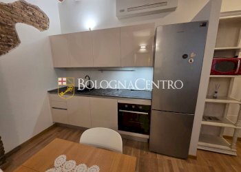 Bilocale Bologna (zona Santo Stefano) - foto 5