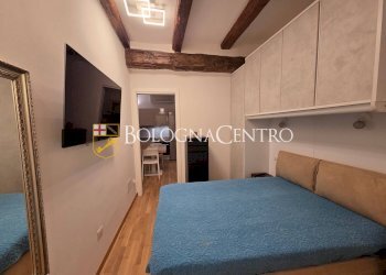 Bilocale Bologna (zona Santo Stefano) - foto 10